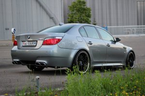 M5 E60 Limousine - 5er BMW - E60 / E61