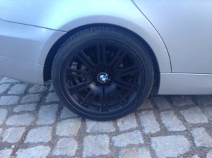 BMW M67 Felge in 9.5x17 ET 27 mit Continental  Reifen in 255/30/19 montiert hinten Hier auf einem 3er BMW E91 335d (Touring) Details zum Fahrzeug / Besitzer