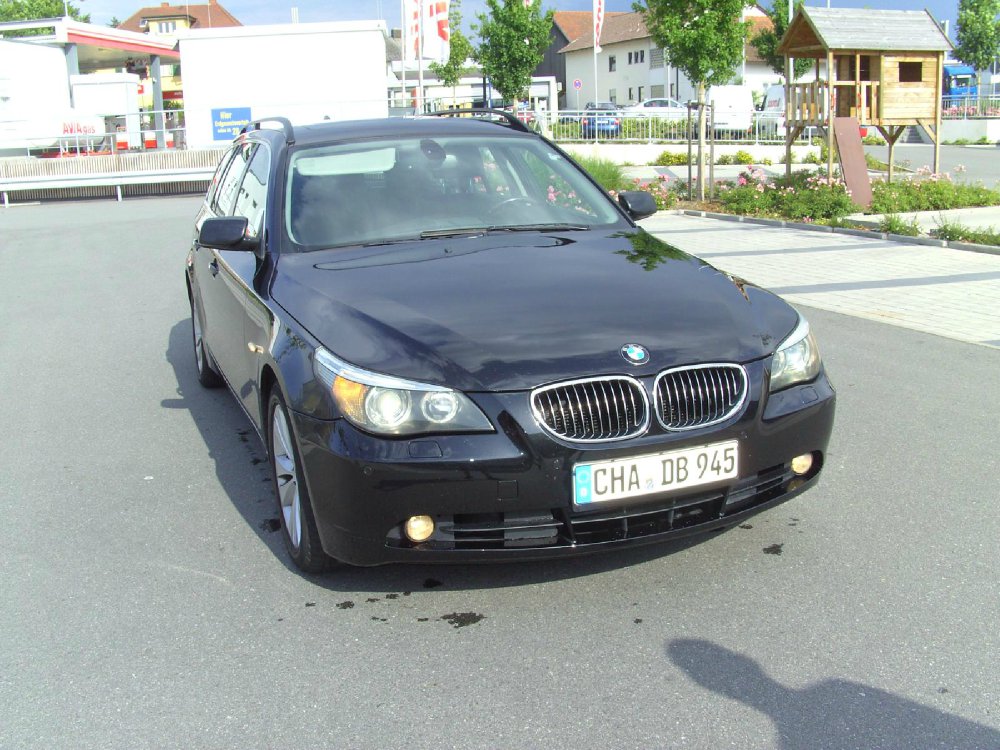 530dA Touring schwarzer Dieselrusaphir - 5er BMW - E60 / E61