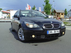 530dA Touring schwarzer Dieselrußsaphir - 5er BMW - E60 / E61 530dA Touring schwarzer Dieselrußsaphir - 5er BMW - E60 / E61