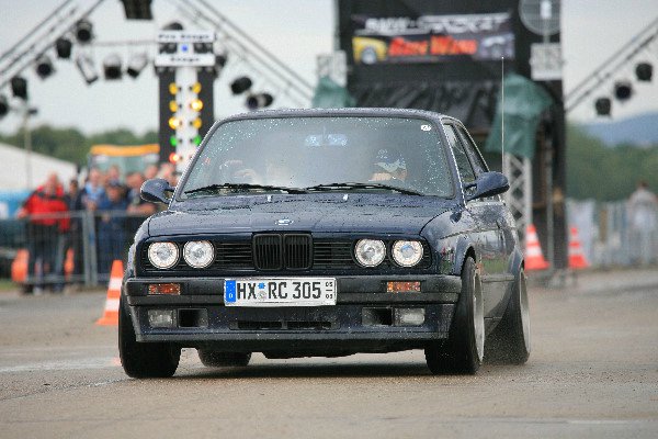 E30 Blue Bird - 3er BMW - E30