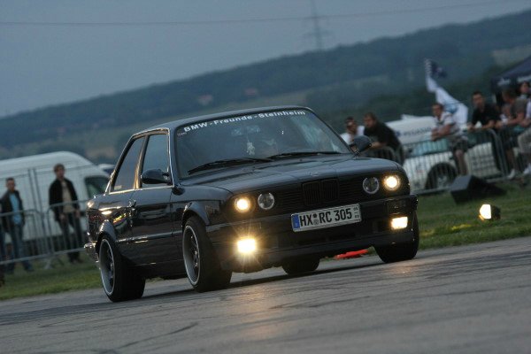 E30 Blue Bird - 3er BMW - E30