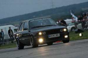 E30 Blue Bird - 3er BMW - E30 E30 Blue Bird - 3er BMW - E30