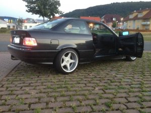 BMW 320i - 3er BMW - E36 BMW 320i - 3er BMW - E36