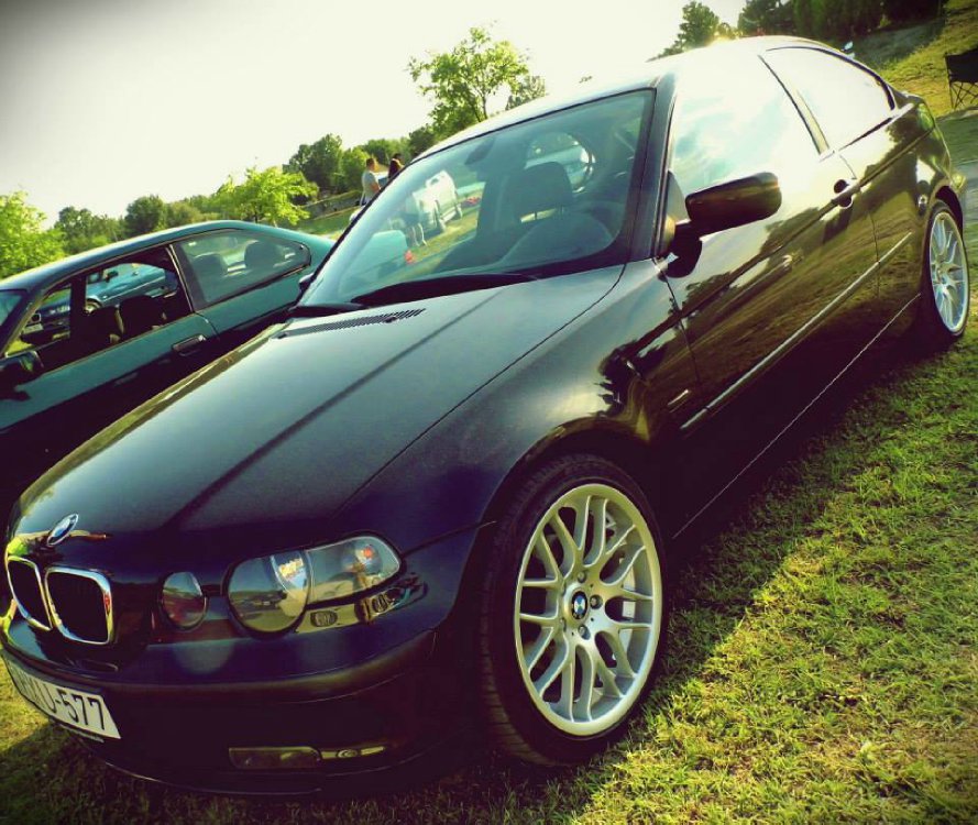 E46 Compact Sapphire Black Metallic + 19" Breyton - 3er BMW - E46