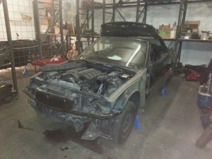 AUS 4 MACH 6 > 318i WIRD ZU 323 - 3er BMW - E36 AUS 4 MACH 6 > 318i WIRD ZU 323 - 3er BMW - E36