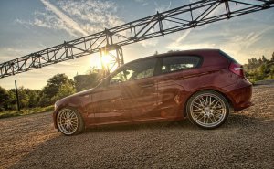Mein erster roter Flitzer - 1er BMW - E81 / E82 / E87 / E88 Mein erster roter Flitzer - 1er BMW - E81 / E82 / E87 / E88