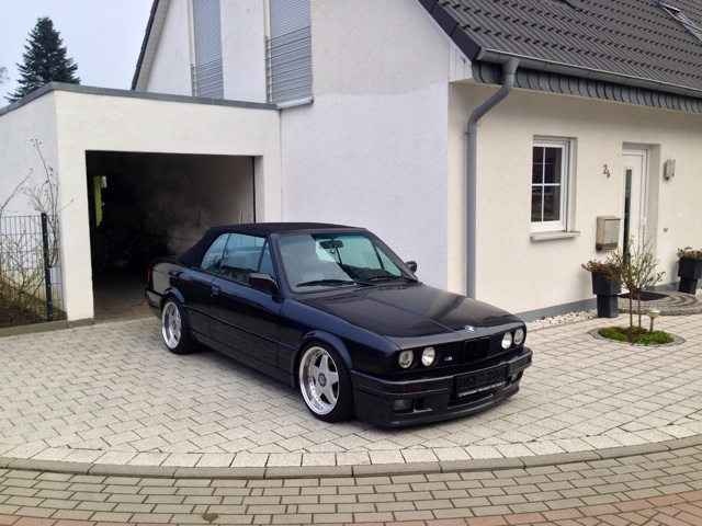 Black beauty - 3er BMW - E30