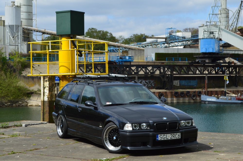 BMW E36 328 Touring BLACK PAMPESBOMBER - 3er BMW - E36