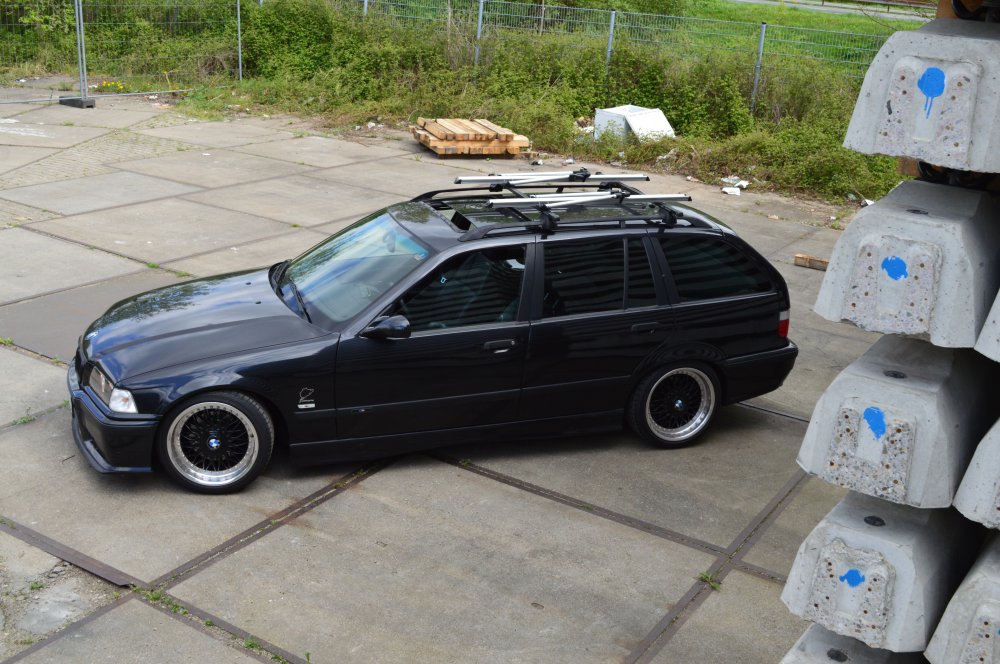 BMW E36 328 Touring BLACK PAMPESBOMBER - 3er BMW - E36