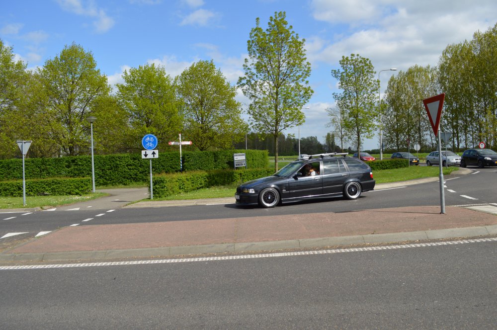 BMW E36 328 Touring BLACK PAMPESBOMBER - 3er BMW - E36