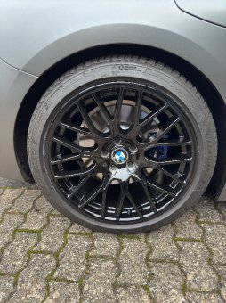 Diewe Wheels Impatto Neros Felge in 9.5x19 ET 35 mit Michelin Pilot Alpin 5 Reifen in 275/35/19 montiert hinten mit 15 mm Spurplatten Hier auf einem Z4 BMW G29 M40i (Roadster) Details zum Fahrzeug / Besitzer