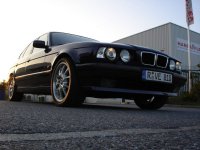 Beginner198s   E34, 525i technoviolett metallic - 5er BMW - E34 - 2005-10-09 39 E34 525i Limo.jpg