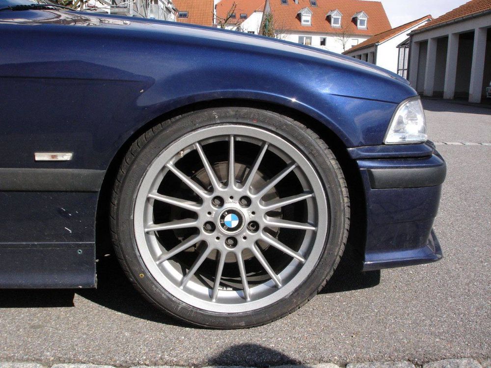 Beginner198s   E36, 328i Cabrio montreal-blau - 3er BMW - E36