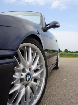 Beginner198s   E36, 328i Cabrio montreal-blau - 3er BMW - E36