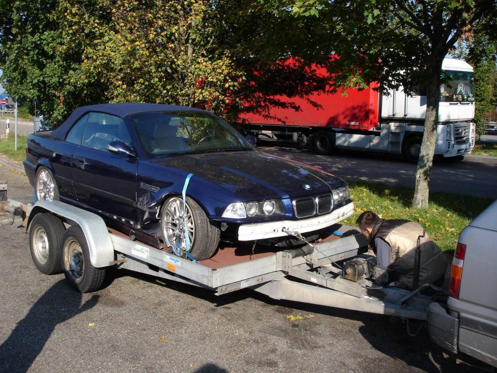 Beginner198s   E36, 328i Cabrio montreal-blau - 3er BMW - E36