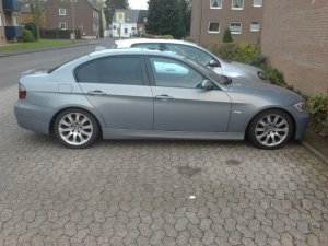 E90 320 - 3er BMW - E90 / E91 / E92 / E93 E90 320 - 3er BMW - E90 / E91 / E92 / E93