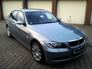 E90 320 - 3er BMW - E90 / E91 / E92 / E93 E90 320 - 3er BMW - E90 / E91 / E92 / E93