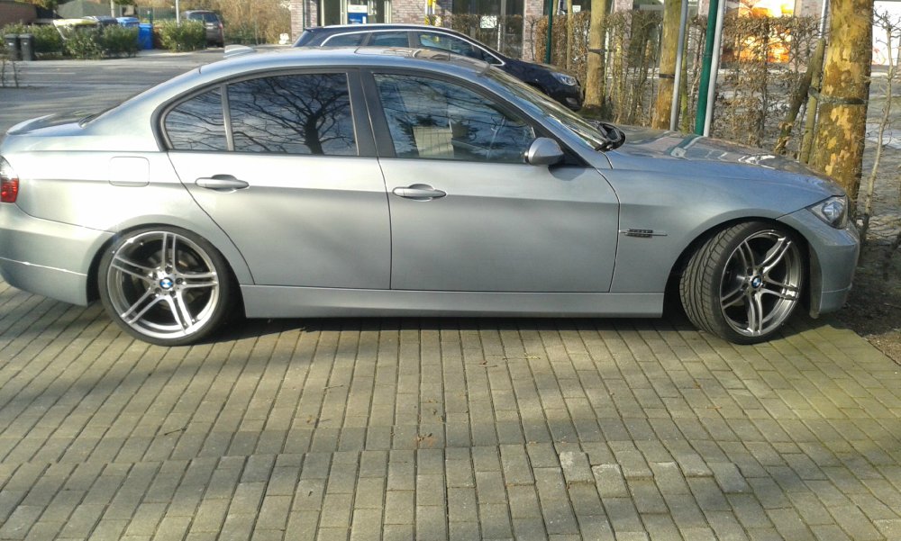 E90 320 - 3er BMW - E90 / E91 / E92 / E93