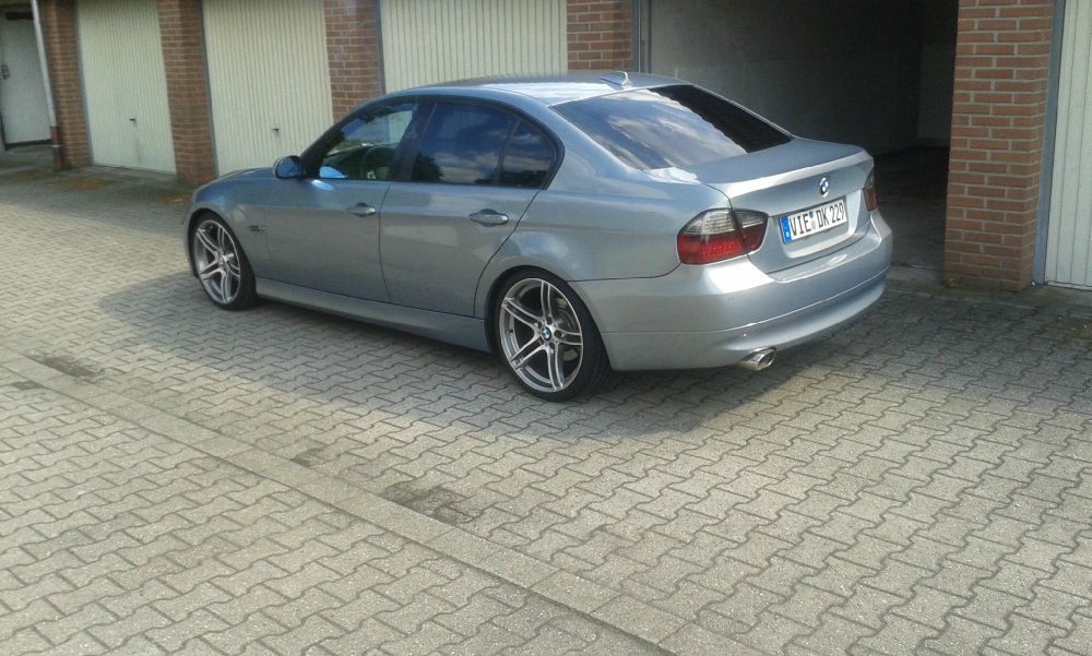 E90 320 - 3er BMW - E90 / E91 / E92 / E93