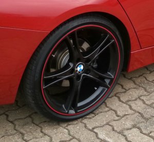 BMW Sternspeiche 361 Felge in 8.5x20 ET 30 mit Pirelli P Zero Reifen in 255/30/20 montiert hinten Hier auf einem 3er BMW F30 320d (Limousine) Details zum Fahrzeug / Besitzer