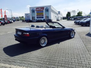 320i Cabrio auf Kerscher cs - 3er BMW - E36