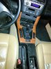 E36 320i Cabrio - 3er BMW - E36 - Mittelkonsole  Holz eingebaut.jpg