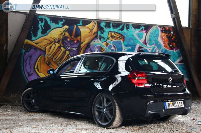 E87 schwarz - breit - tief - 1er BMW - E81 / E82 / E87 / E88