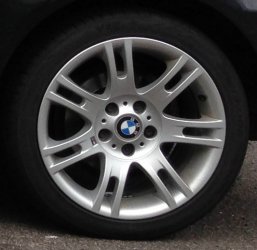 BMW M Styling 97 Felge in 8.5x17 ET 50 mit Hankook Ventus V12 Evo Reifen in 245/40/17 montiert hinten Hier auf einem 3er BMW E46 318ti (Compact) Details zum Fahrzeug / Besitzer