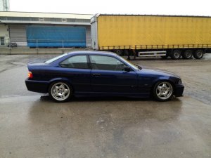 E36 328i Coupe M-Paket Montrealblau-Pearl - 3er BMW - E36 E36 328i Coupe M-Paket Montrealblau-Pearl - 3er BMW - E36