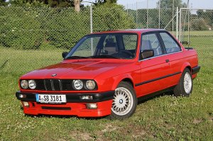 BMW 318i E30 Brilliantrot - 3er BMW - E30