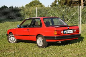 BMW 318i E30 Brilliantrot - 3er BMW - E30