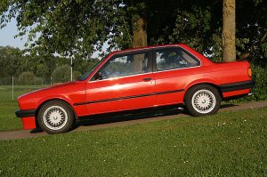 BMW 318i E30 Brilliantrot - 3er BMW - E30