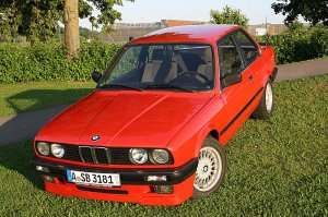 BMW 318i E30 Brilliantrot - 3er BMW - E30