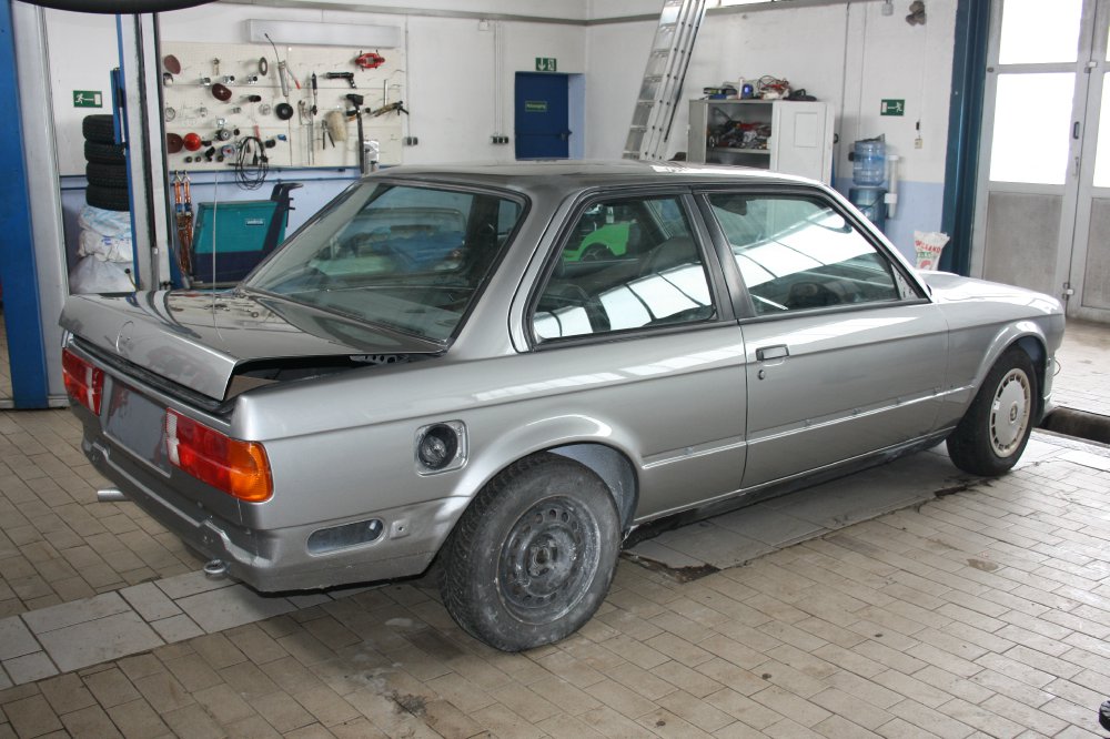 BMW 320i E30 Lachssilber M-Paket - 3er BMW - E30