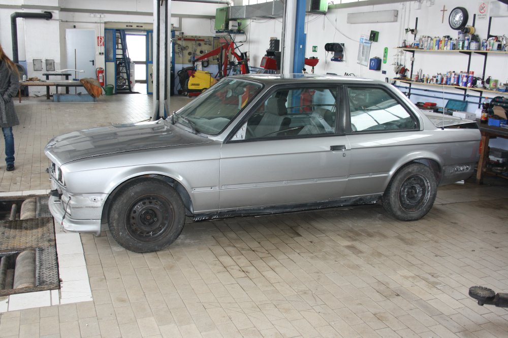 BMW 320i E30 Lachssilber M-Paket - 3er BMW - E30