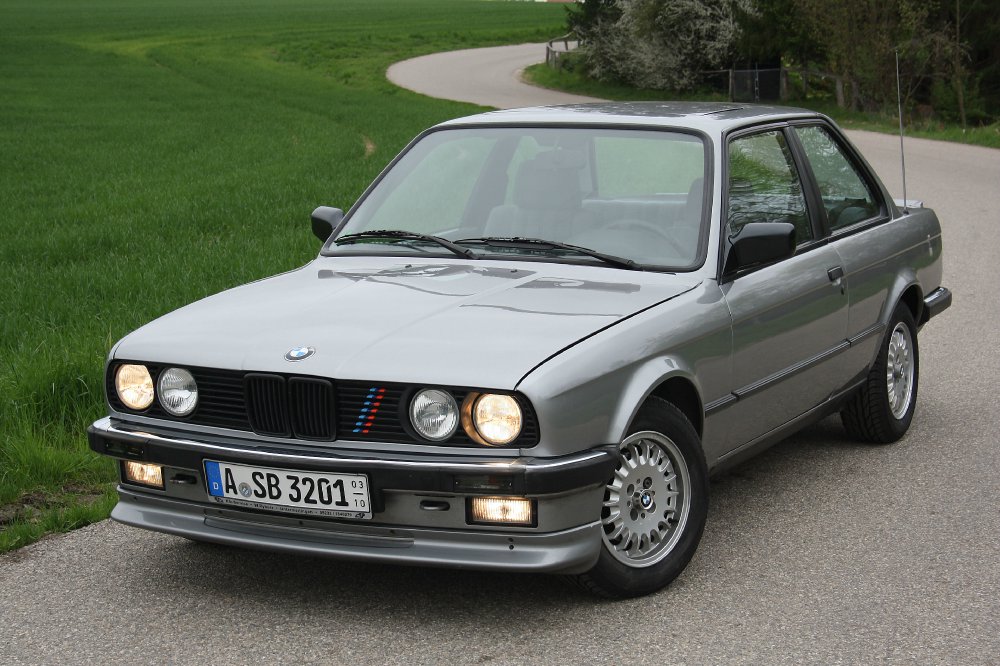 BMW 320i E30 Lachssilber M-Paket - 3er BMW - E30