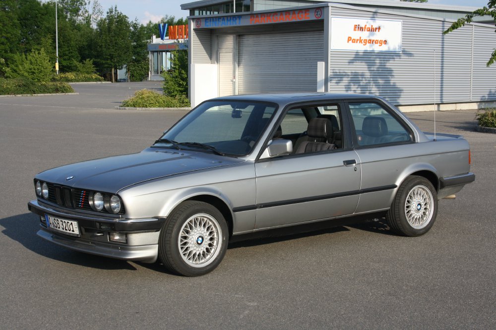 BMW 320i E30 Lachssilber M-Paket - 3er BMW - E30