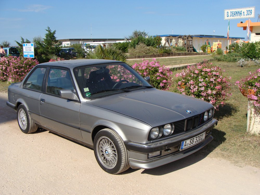 BMW 320i E30 Lachssilber M-Paket - 3er BMW - E30