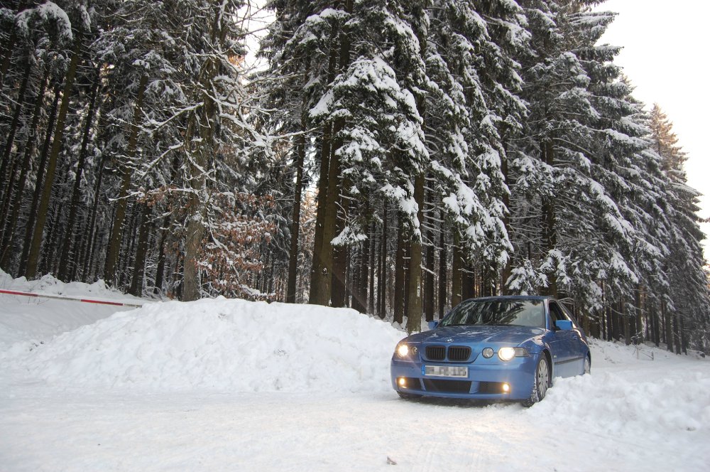 Mein 318ti in Estorialblaumetalic - 3er BMW - E46