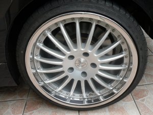 Hamann Anniversary Felge in 8.5x19 ET 44 mit Goodyear  Reifen in 235/35/19 montiert vorn Hier auf einem 3er BMW E46 330i (Cabrio) Details zum Fahrzeug / Besitzer