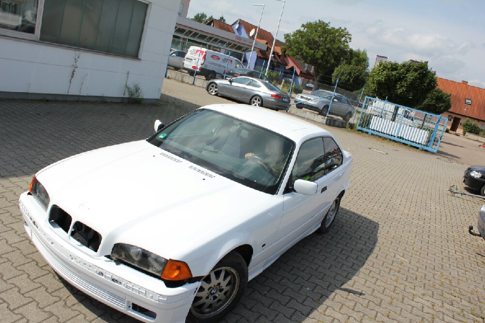 320 i - 3er BMW - E36