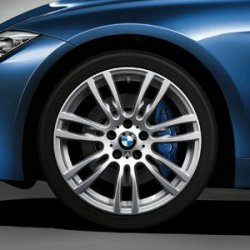 BMW Sternspeiche 403M Felge in 8x19 ET  mit Bridgestone Potenza Reifen in 225/40/19 montiert vorn Hier auf einem 3er BMW F31 320d (Touring) Details zum Fahrzeug / Besitzer