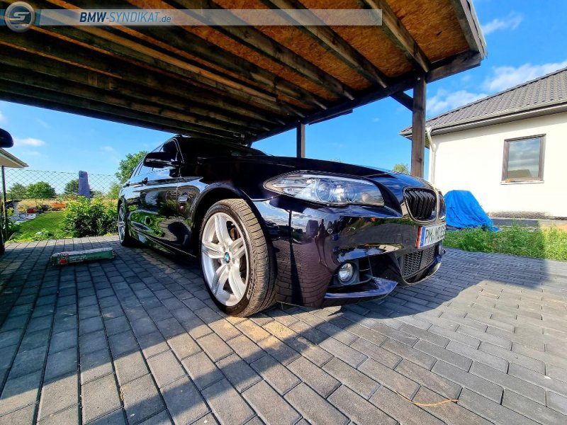 BMW F11 535d aus 2017 in Carbonschwarz - 5er BMW - F10 / F11 / F07