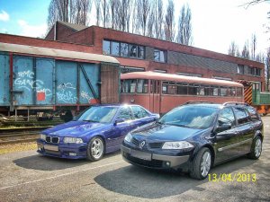 Velvet Blue E36 328i Limousine - 3er BMW - E36