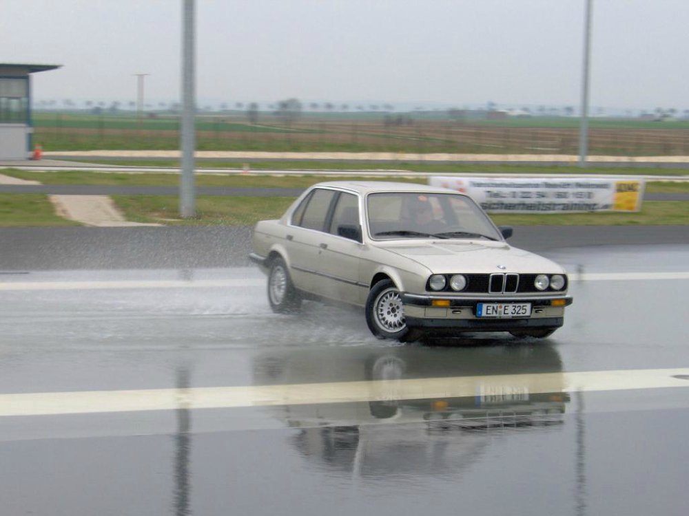 E30 - 325e - 3er BMW - E30