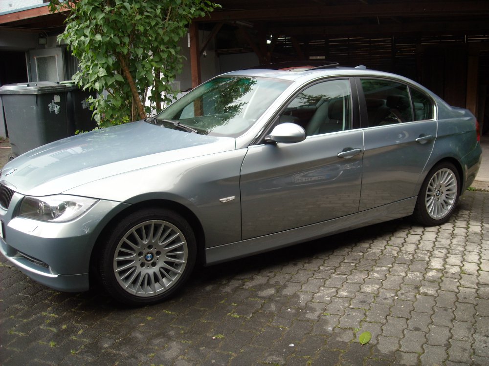 E90 325i Limousine - 3er BMW - E90 / E91 / E92 / E93