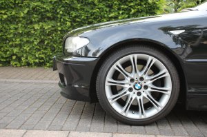 BMW M135 Felge in 8x18 ET 47 mit Bridgestone Potenza RE040 * Reifen in 225/40/18 montiert vorn Hier auf einem 3er BMW E46 330i (Cabrio) Details zum Fahrzeug / Besitzer