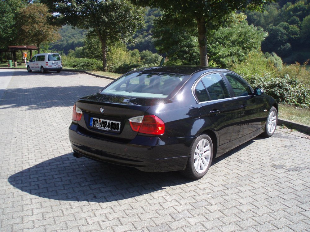 Hallo, ich habe mir meine BMW am October gekauft. - 3er BMW - E90 / E91 / E92 / E93