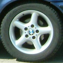BMW  Felge in 7x16 ET  mit Dunlop SP Sport Reifen in 205/55/16 montiert vorn Hier auf einem 3er BMW E36 318i (Limousine) Details zum Fahrzeug / Besitzer